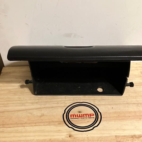 1999-2005 Mazda Miata Glove Box w handle and lock NC10-64-030