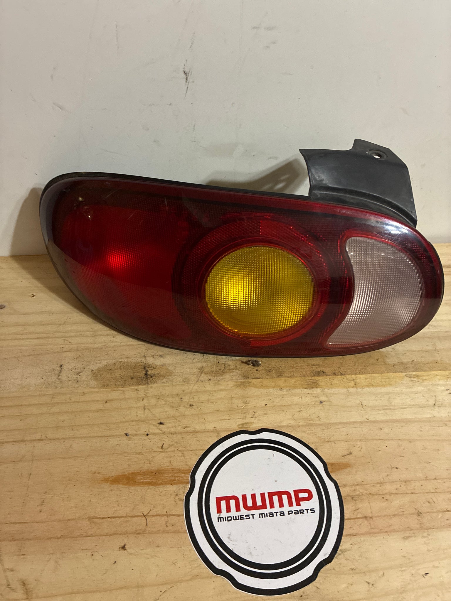 1999-2000 Mazda Miata Left Taillight Tail Light