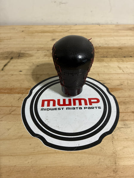 Momo Anatomico Short Shift Knob - Black Leather with 1990-2005 Mazda Miata Insert