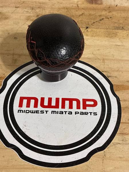 Momo Anatomico Short Shift Knob - Black Leather with 1990-2005 Mazda Miata Insert